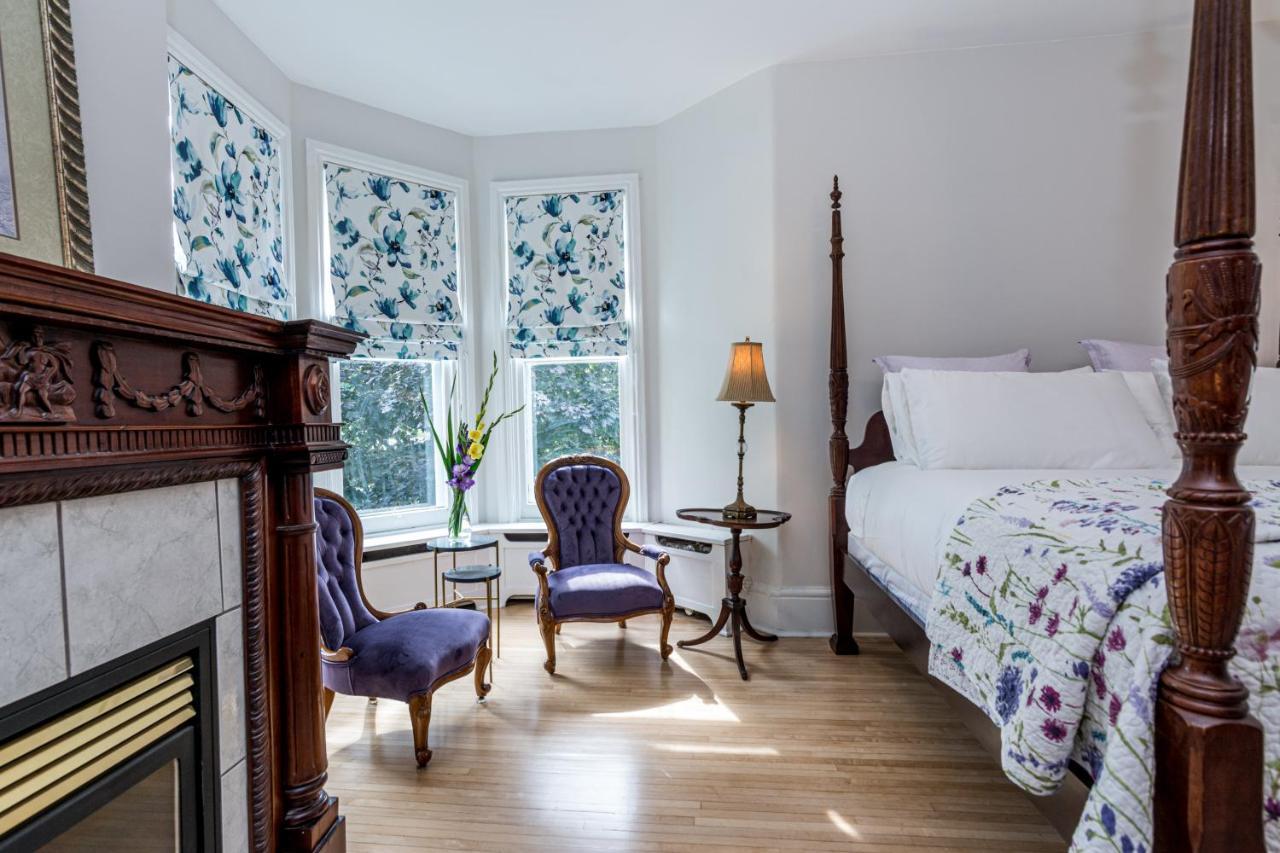 كينفستون The Secret Garden Inn المظهر الخارجي الصورة