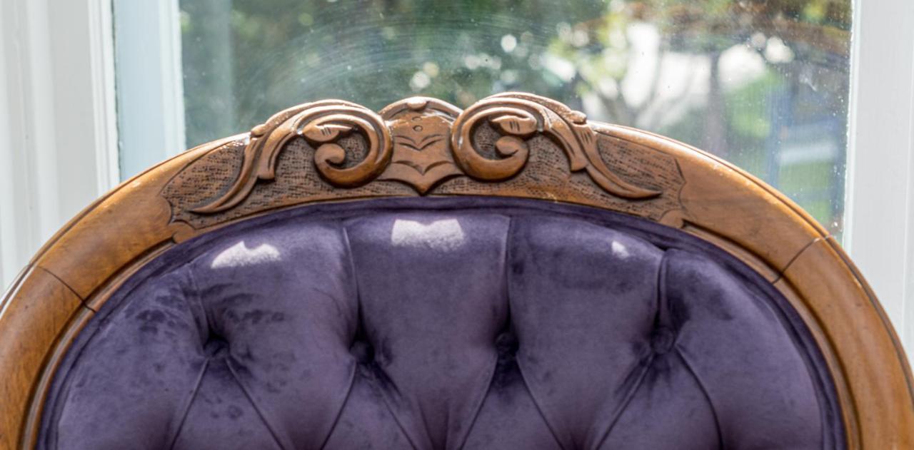 كينفستون The Secret Garden Inn المظهر الخارجي الصورة