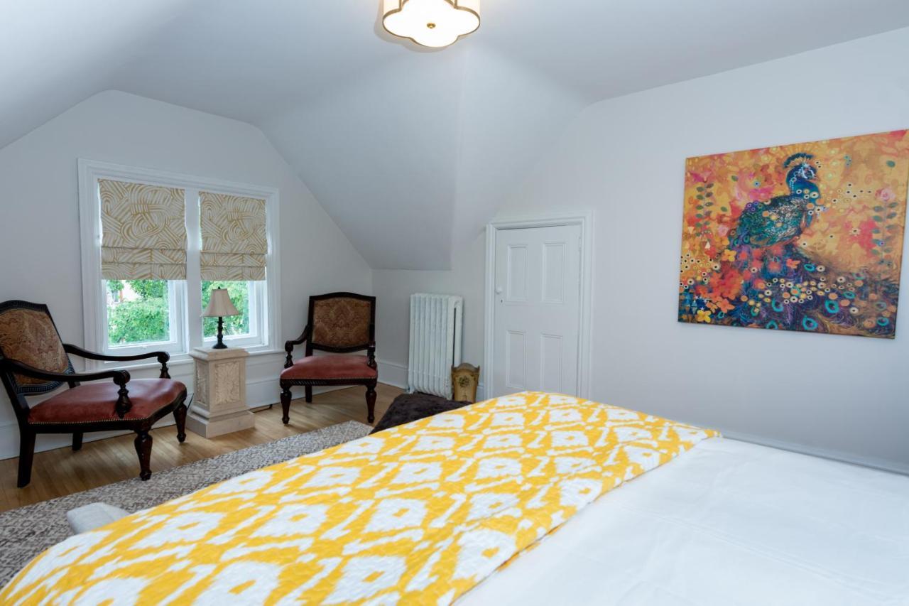 كينفستون The Secret Garden Inn المظهر الخارجي الصورة