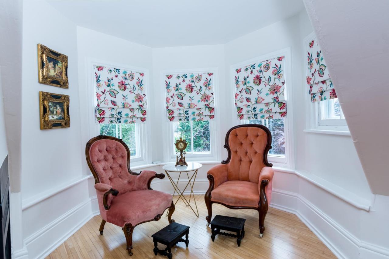 كينفستون The Secret Garden Inn المظهر الخارجي الصورة
