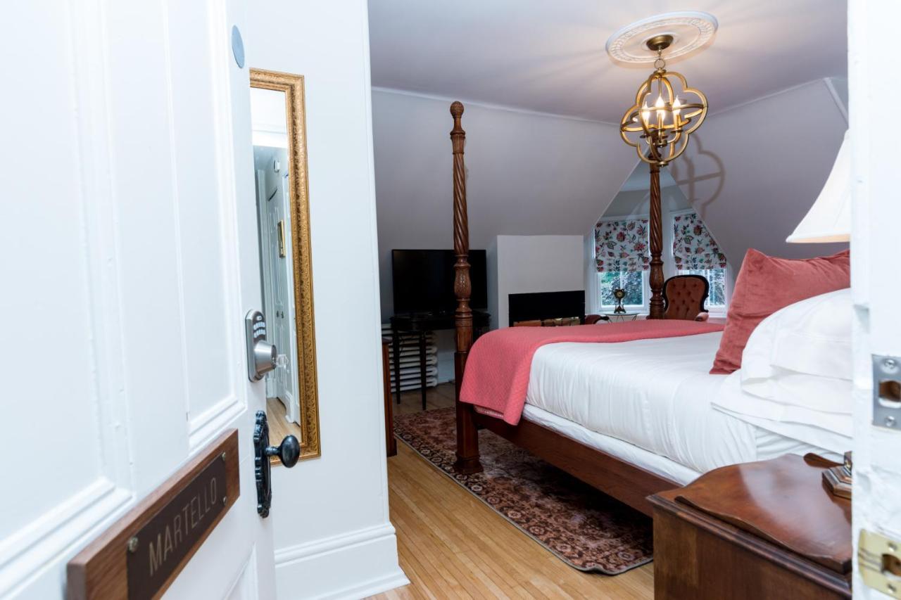 كينفستون The Secret Garden Inn المظهر الخارجي الصورة