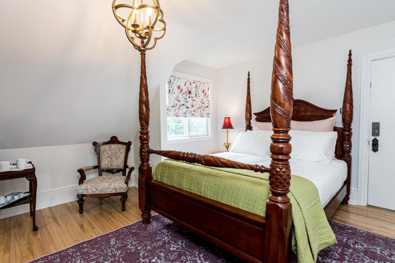 كينفستون The Secret Garden Inn المظهر الخارجي الصورة