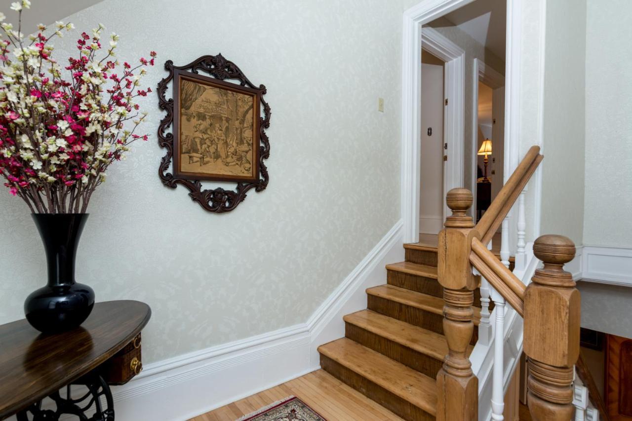 كينفستون The Secret Garden Inn المظهر الخارجي الصورة